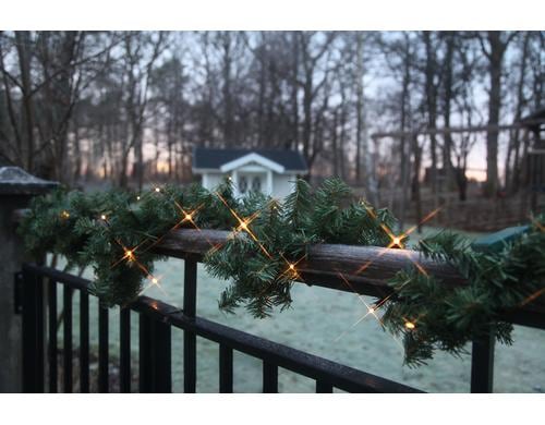 Star Trading LED Girlande 2.5m Canadian 30 LED, Batteriebet. 3xAA m Timer, 2.5m