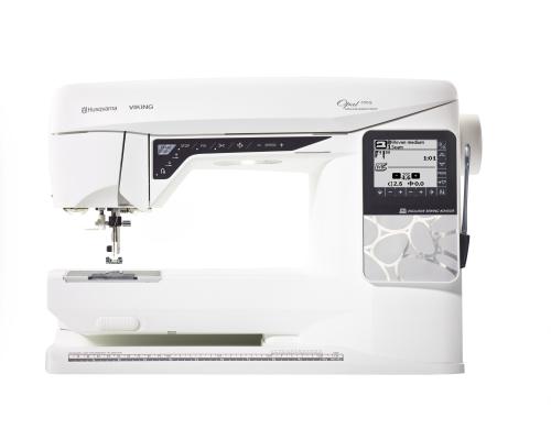 Husqvarna Nähmaschine Opal 690Q 208 integrierte Stiche, 4 Schriftarten