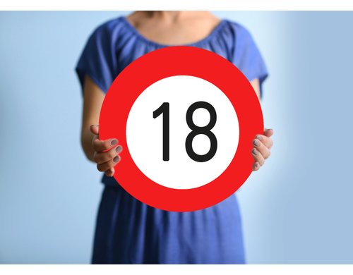 Trendcompany Verkehrsschild 18. Geburtstag, 45 cm