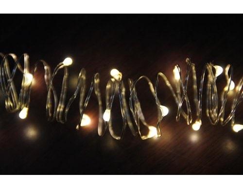 Dameco LED Micro Draht Lichterkette 290cm LED ww, inkl. Timer 6/18h, exkl. 3x AA